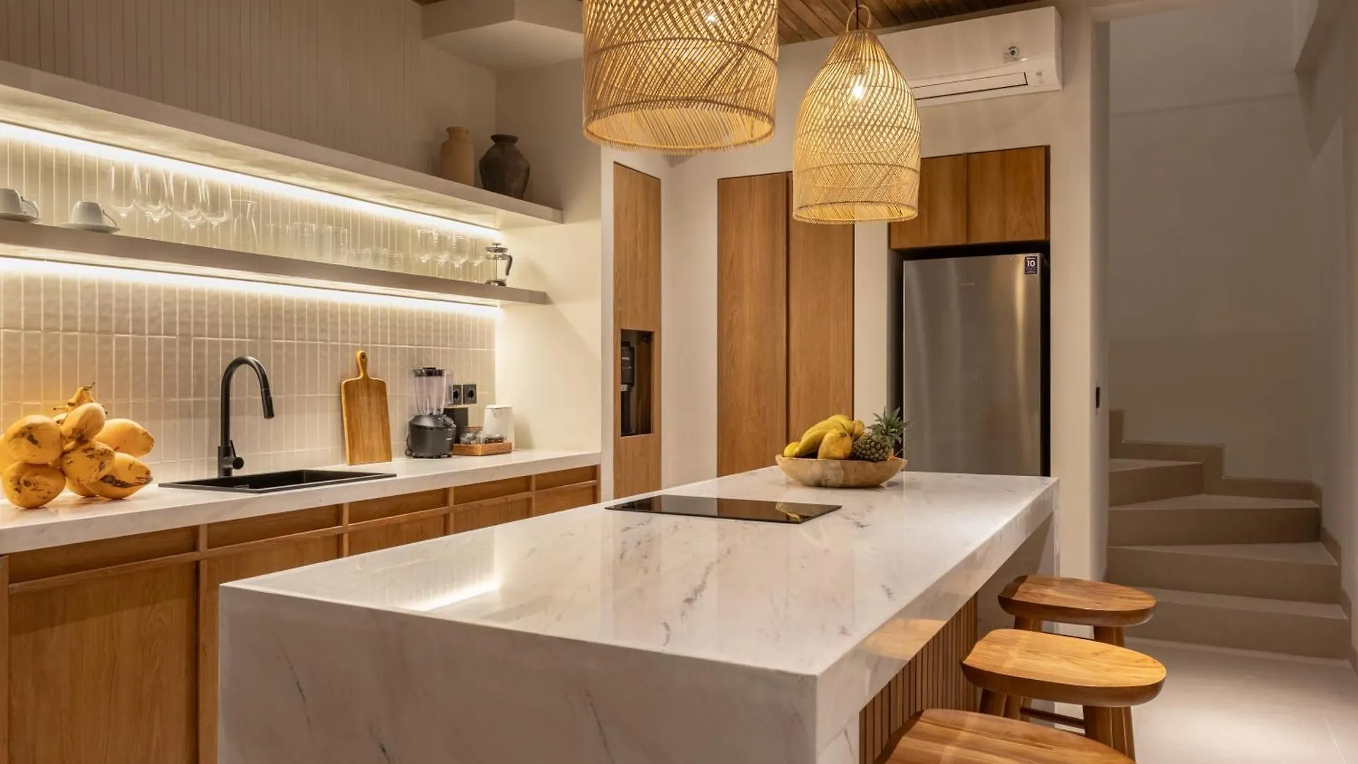 Hood Villas Bingin New 3Bdr Tropical Villa Uluwatu  0*, Uluwatu (Bali)