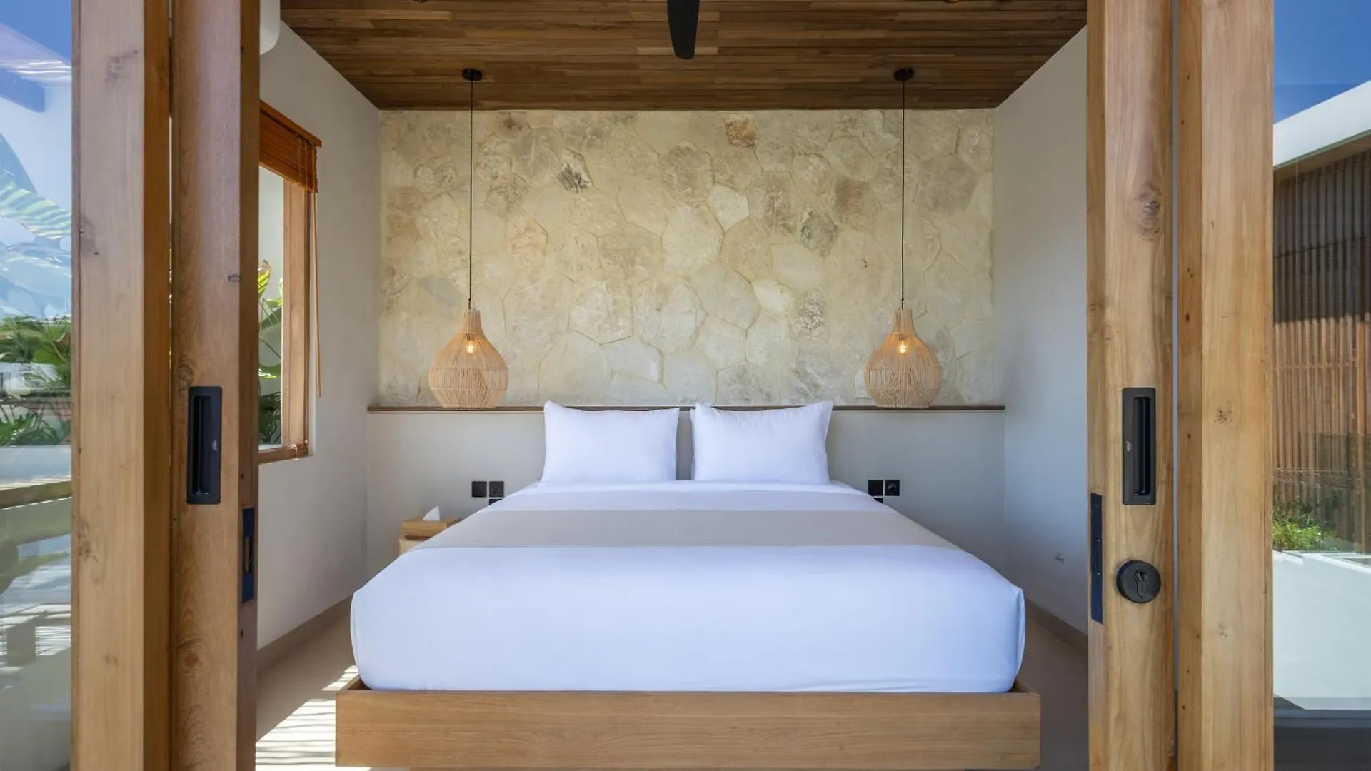 Hood Villas Bingin New 3Bdr Tropical Villa Pecatu