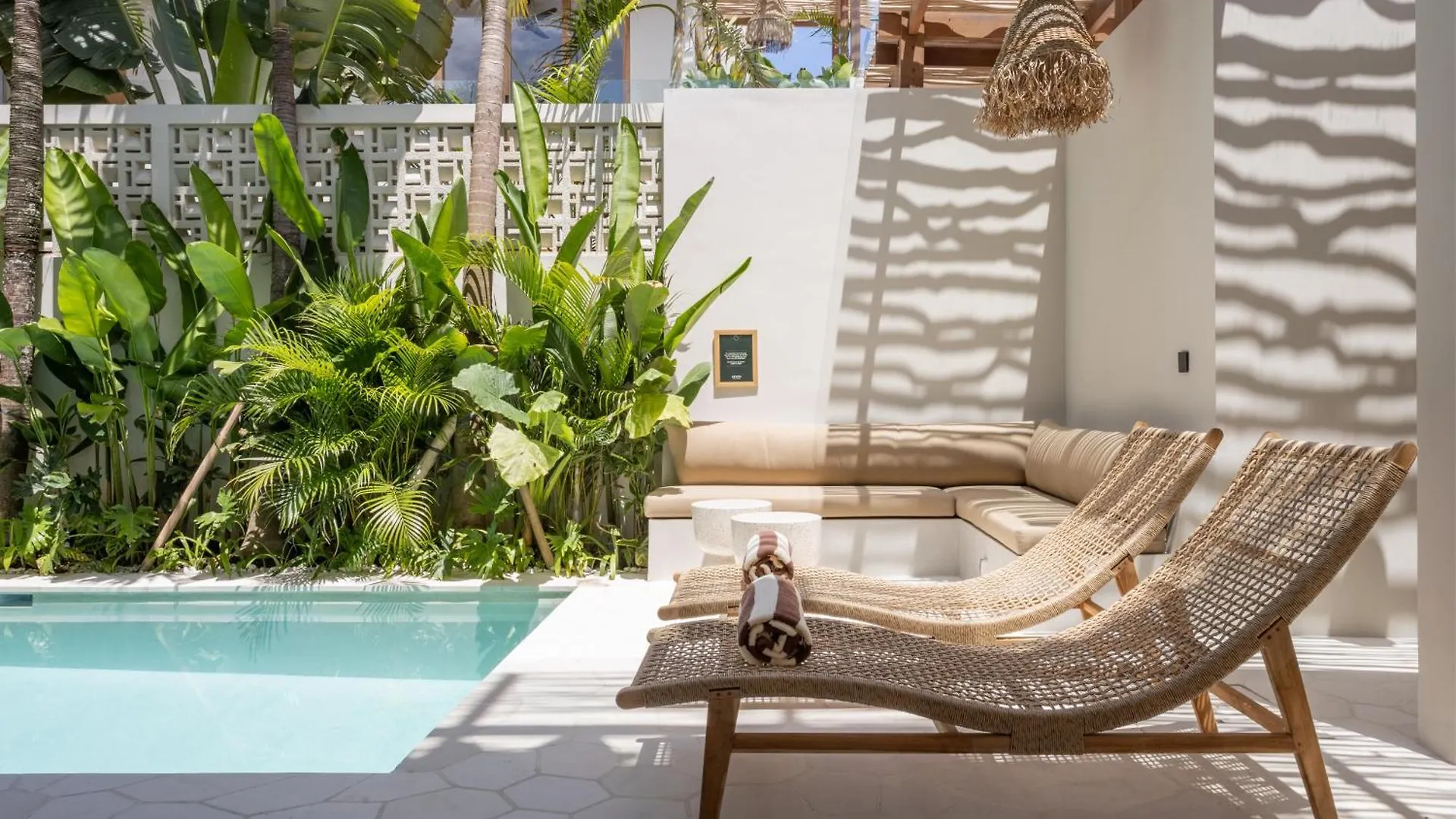 Hood Villas Bingin New 3Bdr Tropical Villa Pecatu  0*, Pecatu (Bali) Indonesia